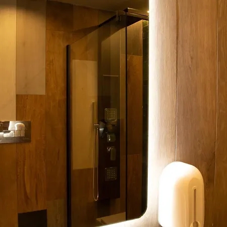 Spera Luxury *